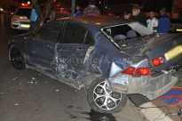 بالصور: اصابة شخصين بحادث طرق بين مركبتين وسط مدينة الرملة فجر اليوم 